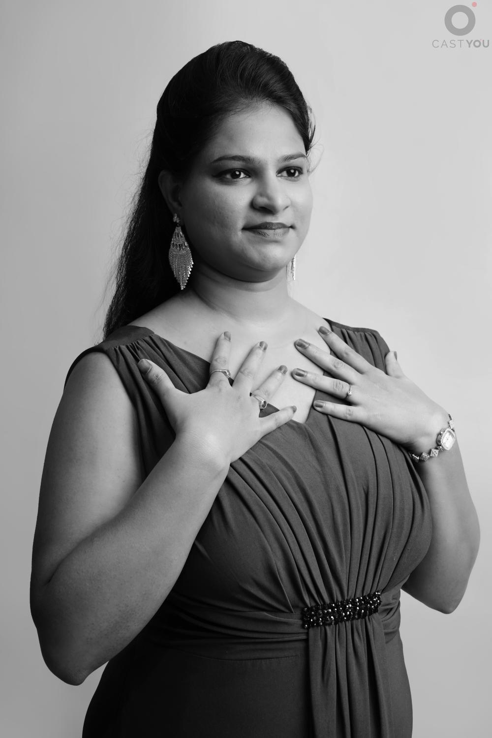 Sameena R Sameena - CastYou