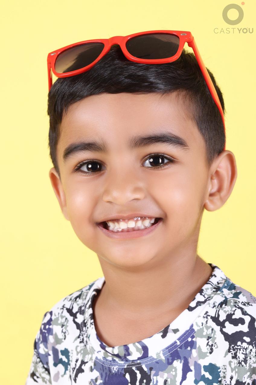 Zeeshan Paraniya - CastYou